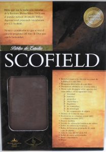 Biblia RVR Estudio Scofield símil piel marrón.